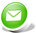 Groen rond icoon met een witte envelop symbool voor e-mail op een transparante achtergrond met lichte schaduw